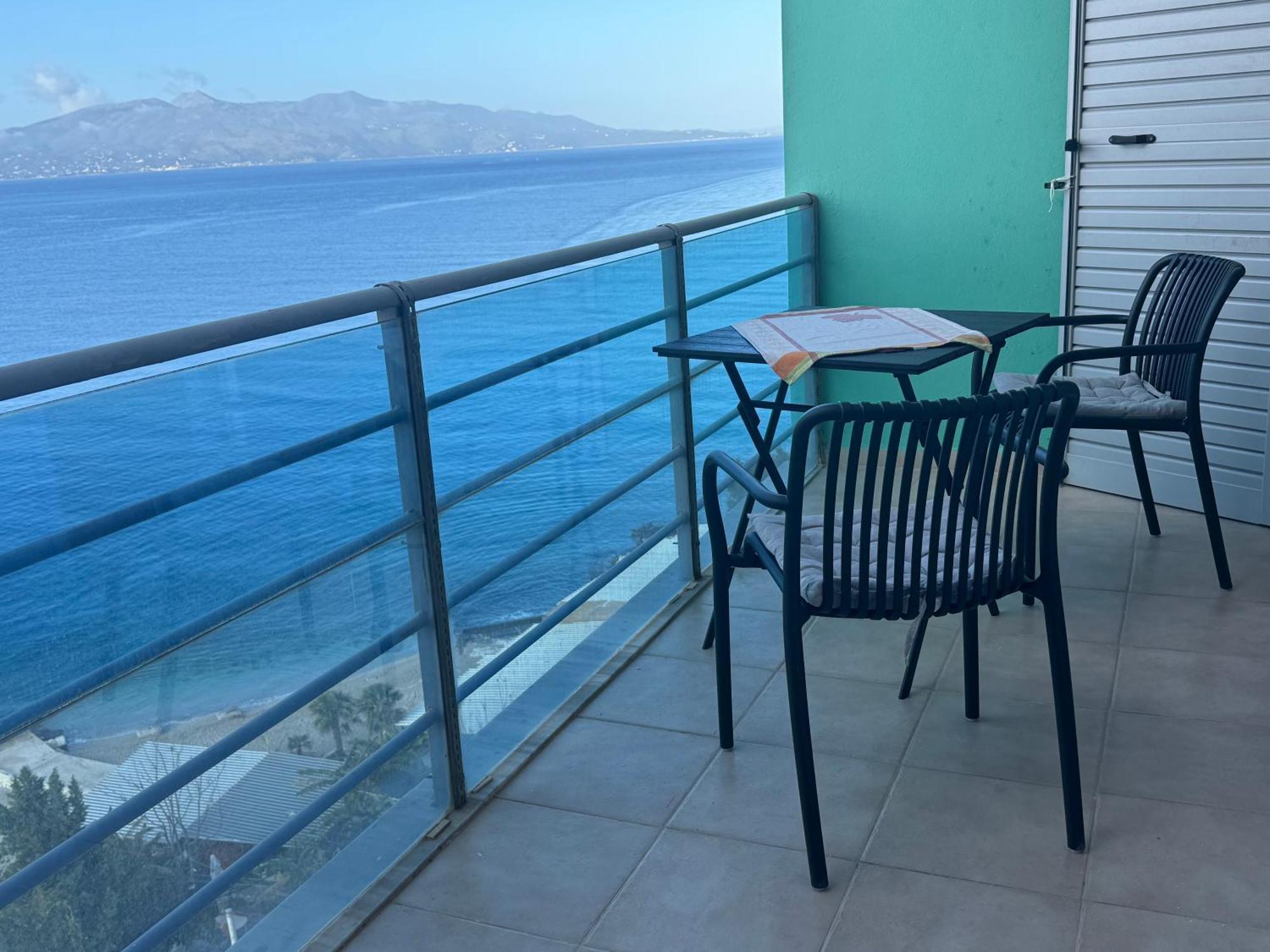 Joni Appartement *
